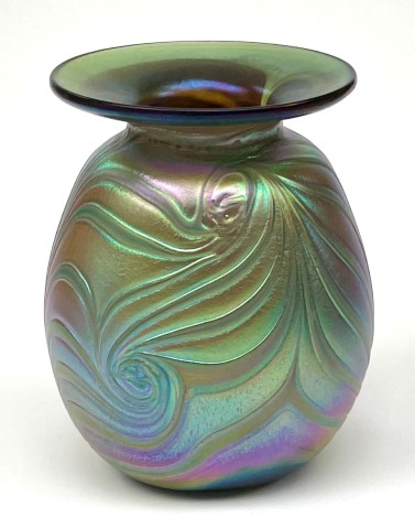 Feathered
                      iridescent mini vase