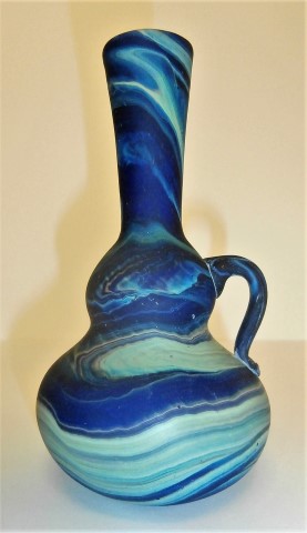 Doubel neck 1 handle elongated swirl vase