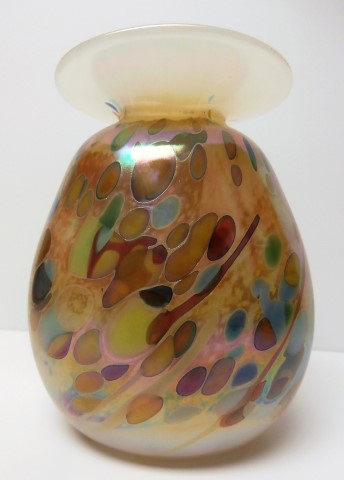 Mily
                      white rim with colors vase