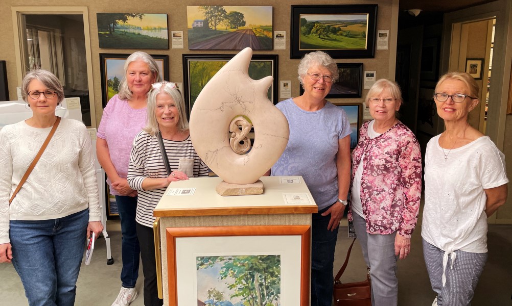 Jackson (Michigan) Pottery and
                                    Clay Guild members